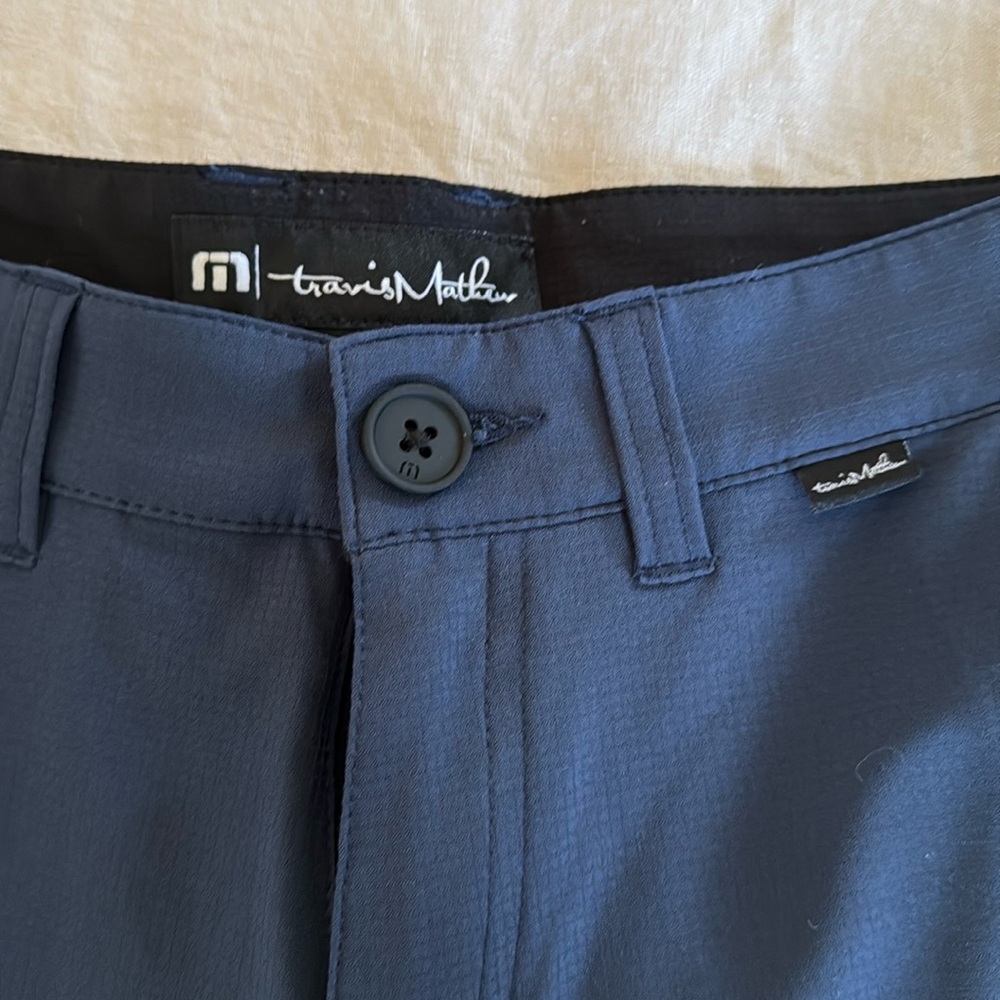 Travis Mathew Golf shorts, boys size 10
